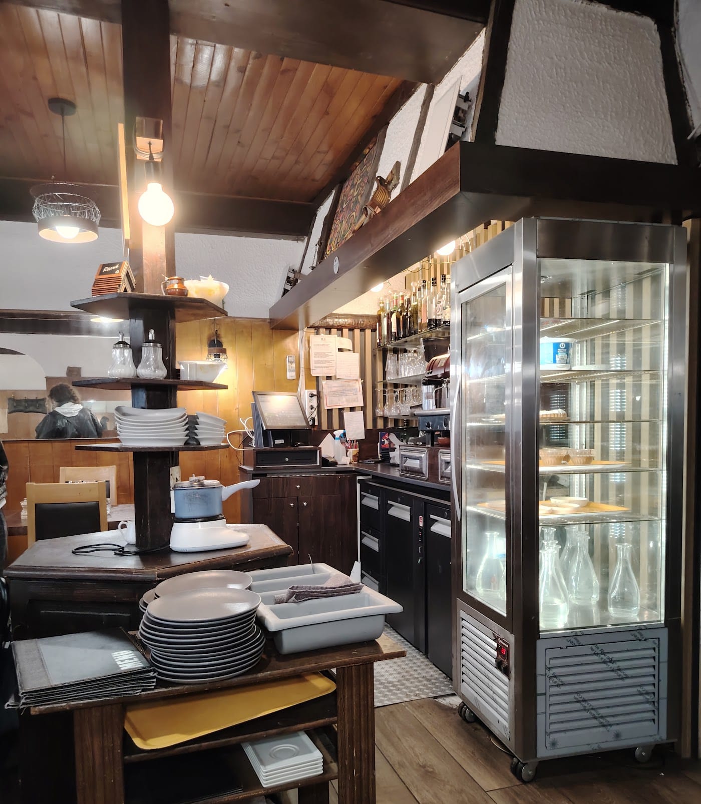 Le comptoir et le bar du Condé